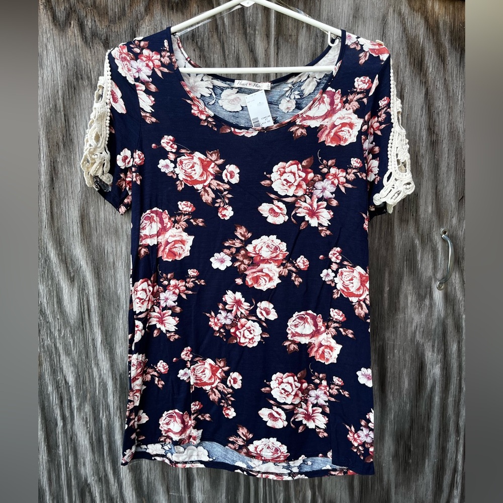 NWT pretty floral blouse women large